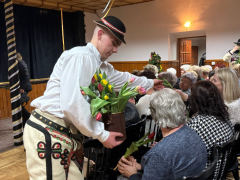 Dzień Kobiet w Domu Kultury w Kluszkowcach