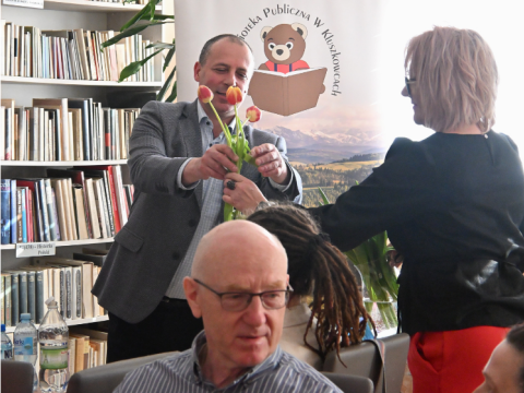 Dzień Kobiet w Gminnej Bibliotece Publicznej w Kluszkowcach