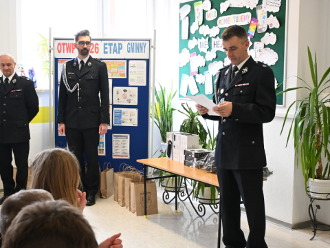 Gminne eliminacje Ogólnopolskiego Turnieju Wiedzy Pożarniczej w Sromowcach Niżnych