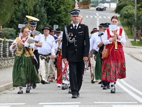 Dożynki Gminne w Maniowach – wspólne święto plonów, tradycji i muzyki